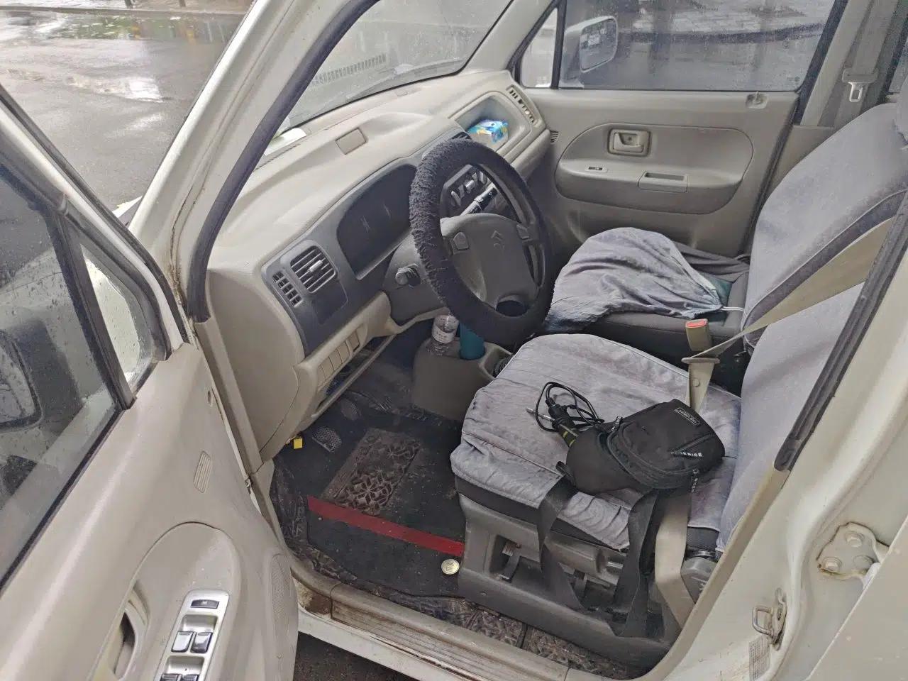 Suzuki Wagon R 2015 1.0L Manual Comfort Model — миниатюра 16