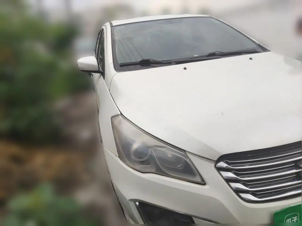 Suzuki Alivio 2015 1.6L Automatic Enjoyment Model — миниатюра 3