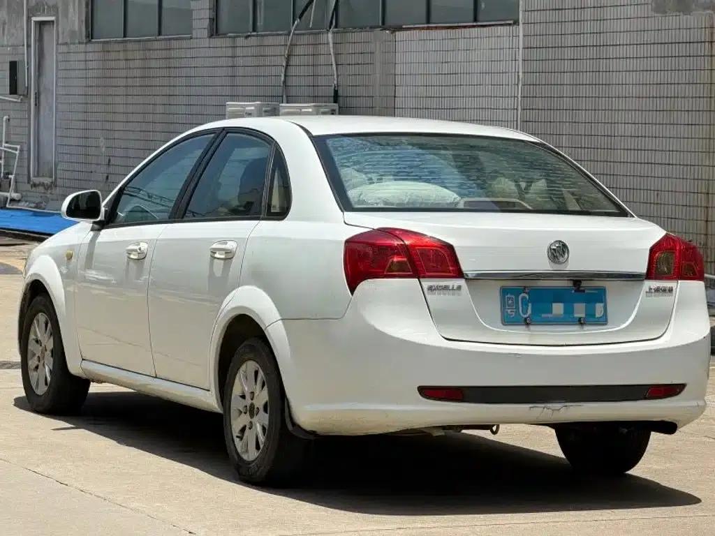 Buick Excelle 2013 1.5L Automatic Classic — миниатюра 8