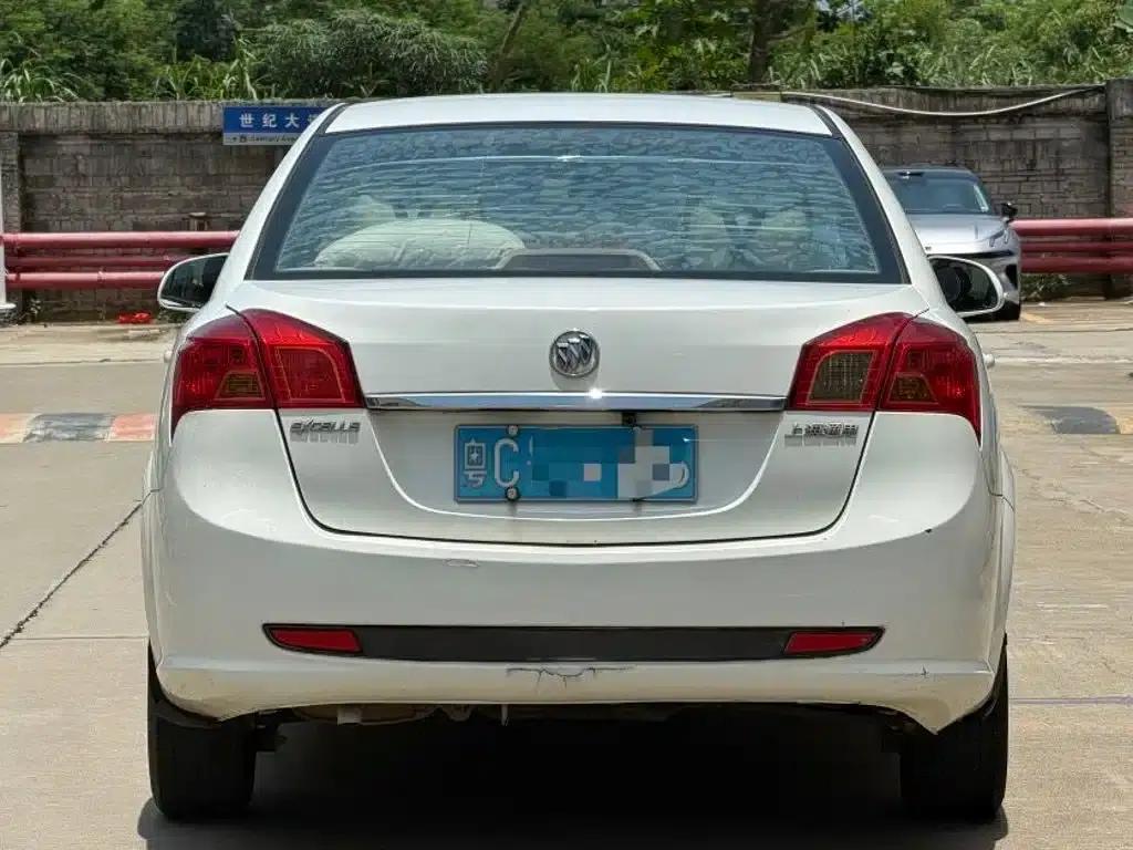Buick Excelle 2013 1.5L Automatic Classic — миниатюра 9