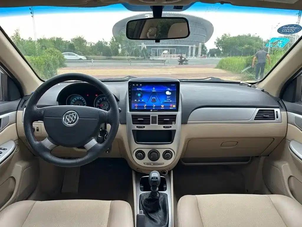 Buick Excelle 2013 1.5L Manual Classic — миниатюра 9