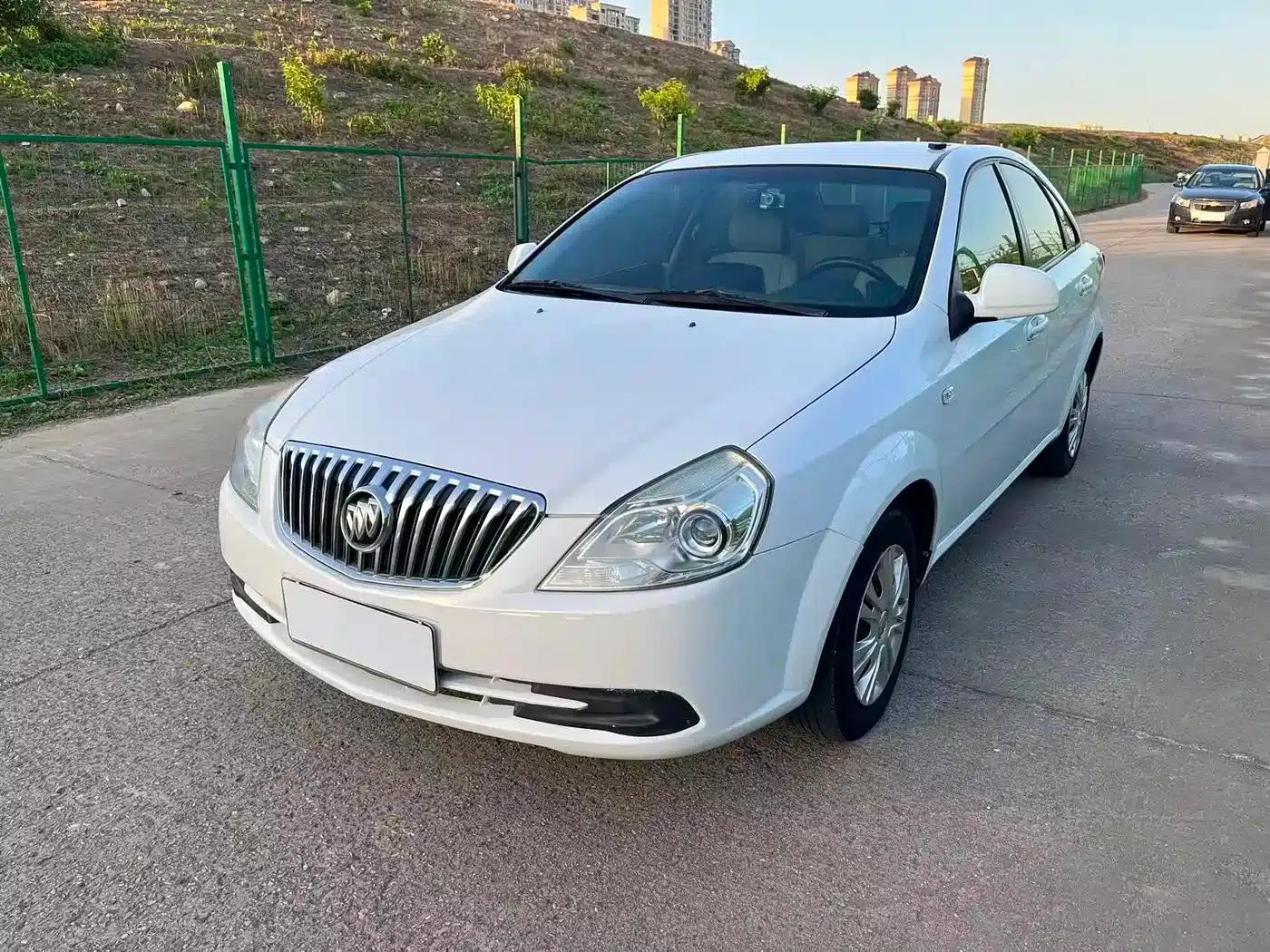 Buick Excelle 2015 1.5L Automatic Classic — миниатюра 1