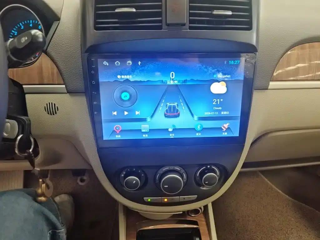Buick Excelle 2015 1.5L Manual Classic — миниатюра 13