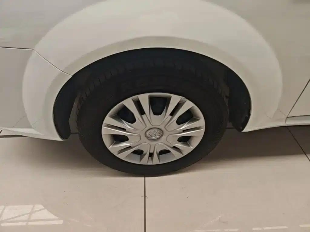 Buick Excelle 2015 1.5L Manual Classic — миниатюра 23