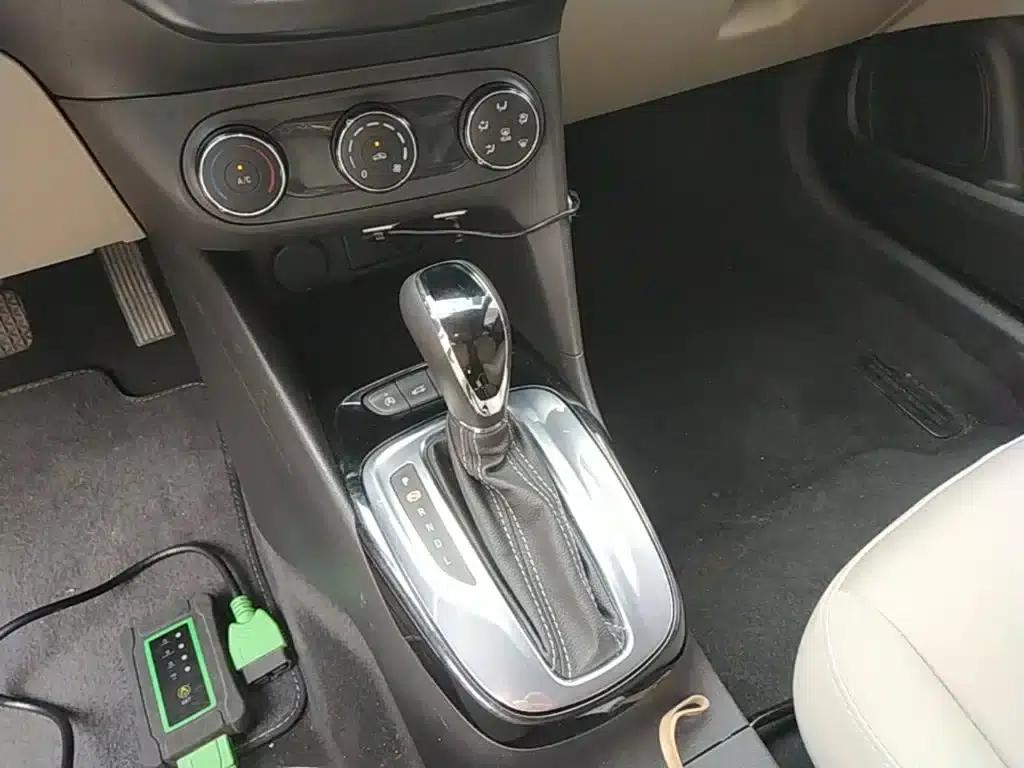 Buick Excelle 2020 15N CVT Elite — миниатюра 14