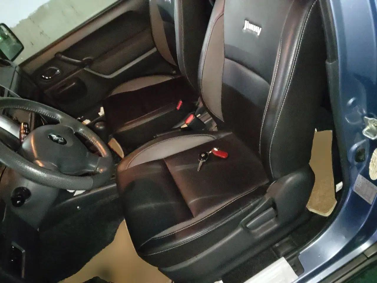 Suzuki Jimny 2012 registration, 1.3L, manual transmission, gasoline, 4 seats (imported) — миниатюра 17
