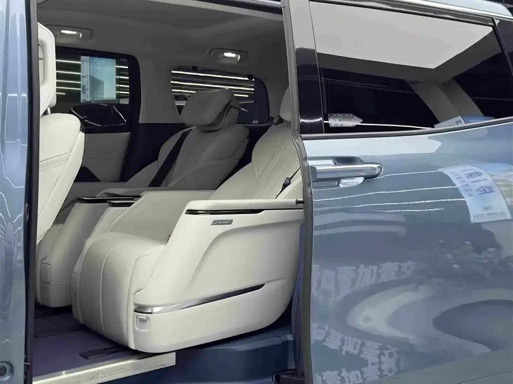 Century 2023 2.0T 7-Seat Luxury Edition — миниатюра 7