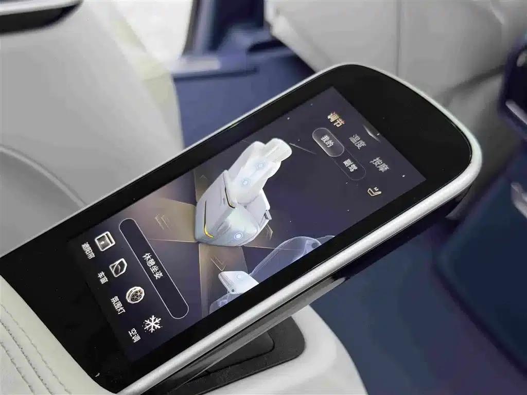 Century 2023 2.0T 7-Seat Luxury Edition — миниатюра 9