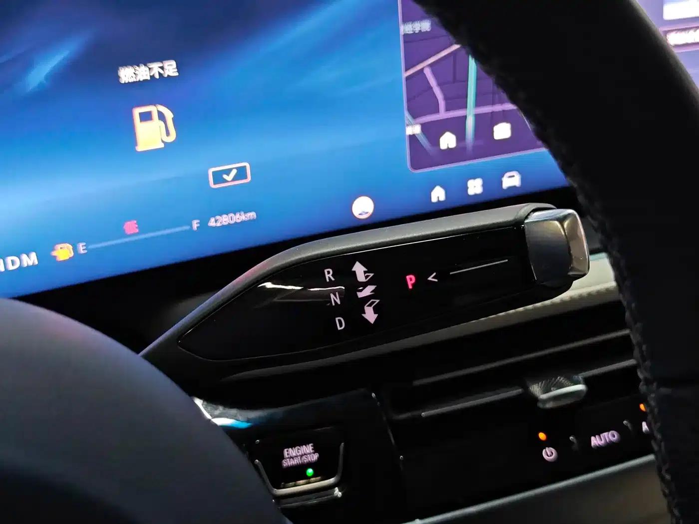 Century 2025 2.0T Six-Seat Luxury Edition — миниатюра 14