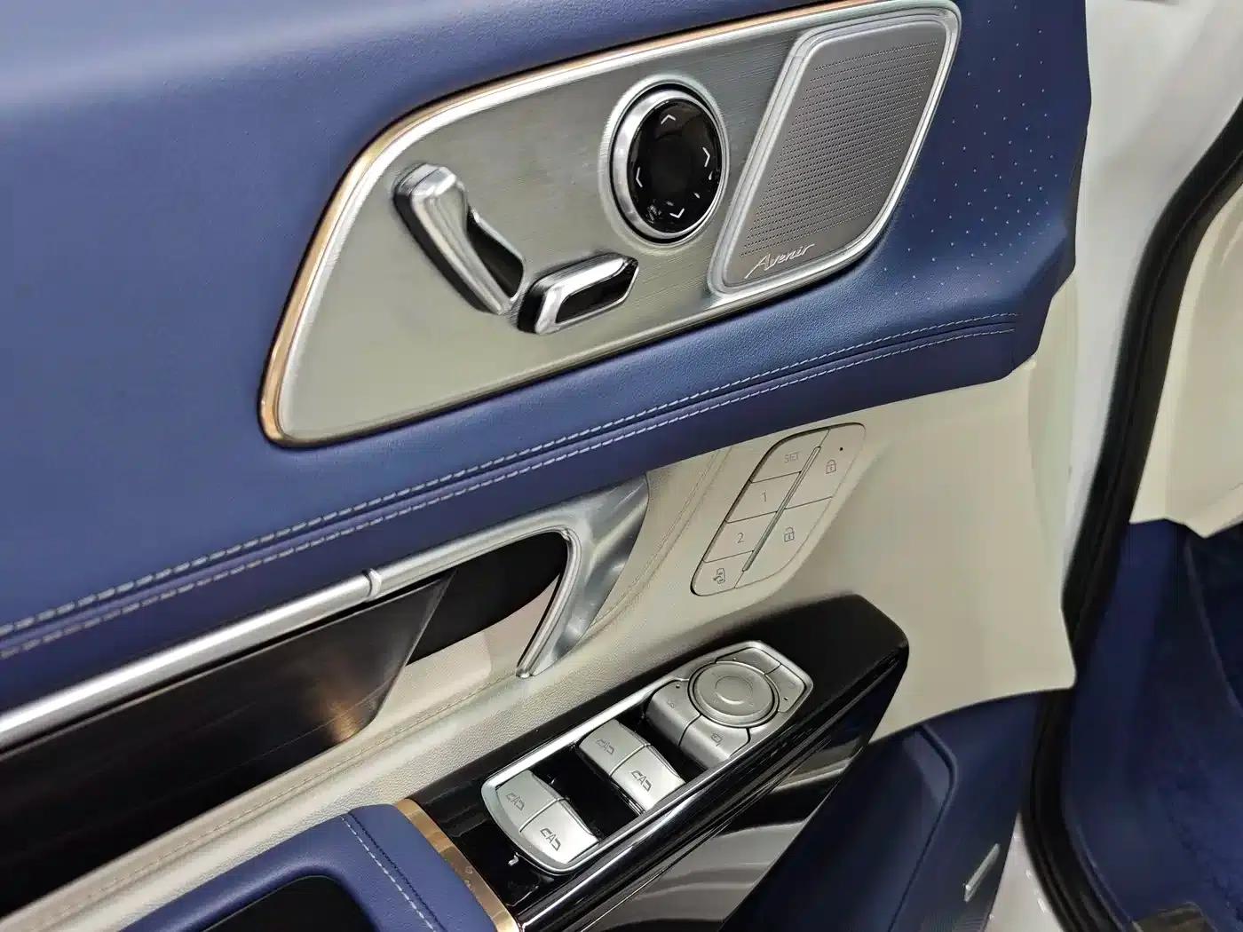 Century 2025 2.0T Six-Seat Luxury Edition — миниатюра 16