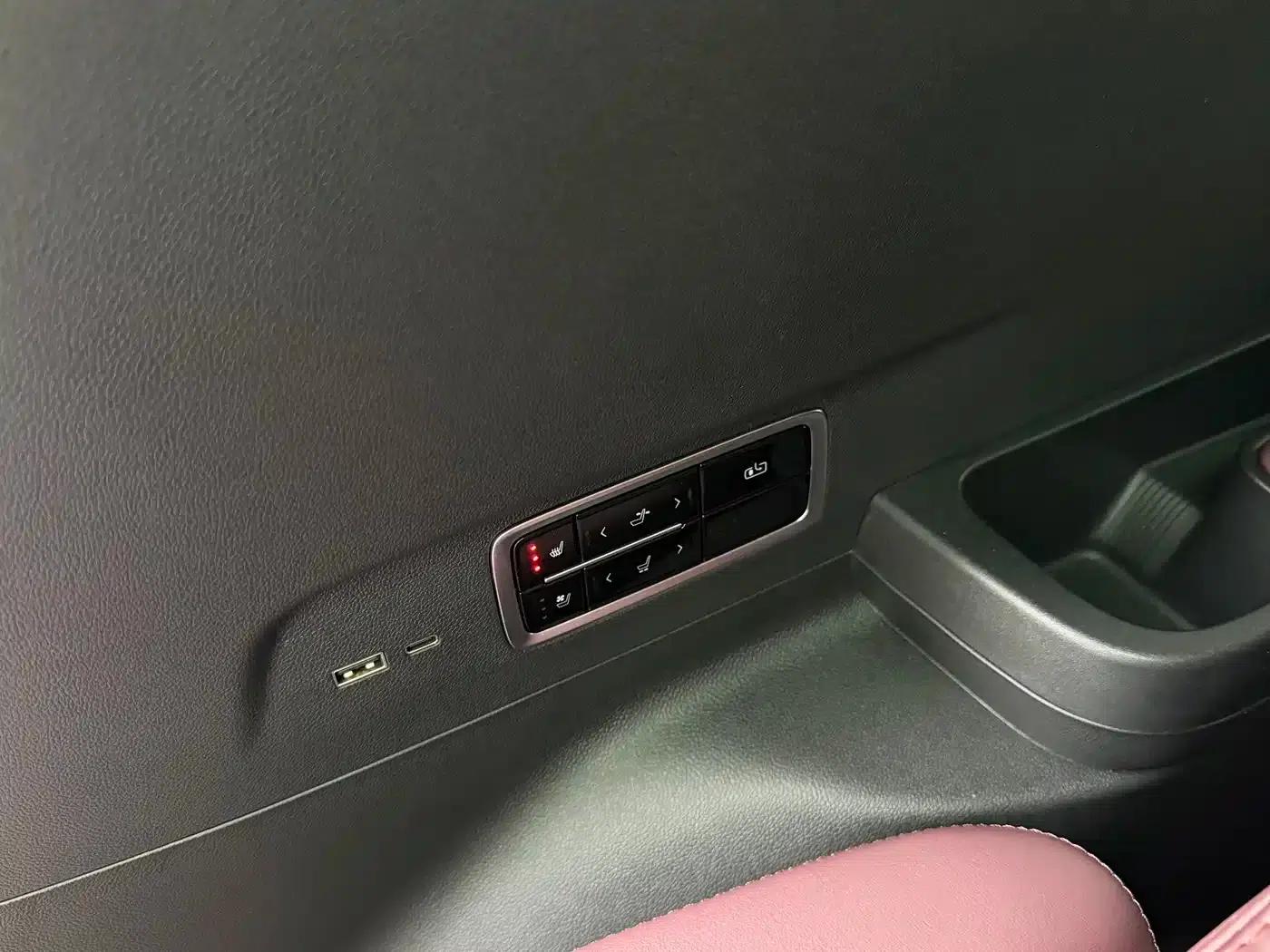 Century 2023 2.0T Six-Seat Luxury Edition — миниатюра 13