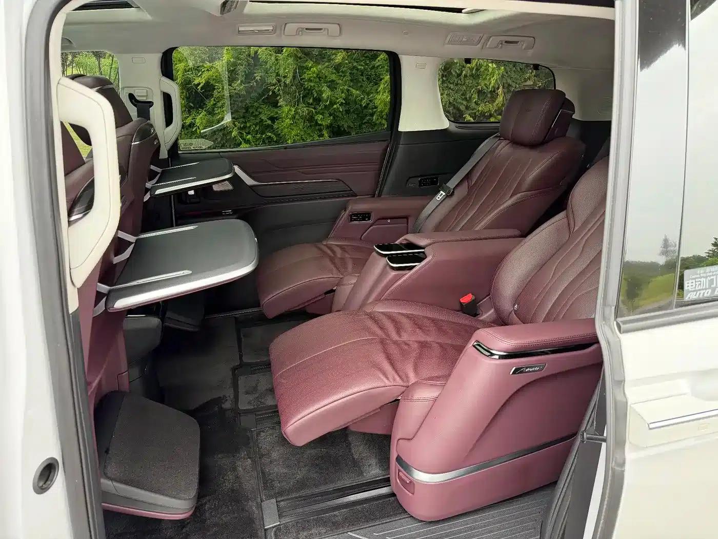 Century 2023 2.0T Six-Seat Luxury Edition — миниатюра 15
