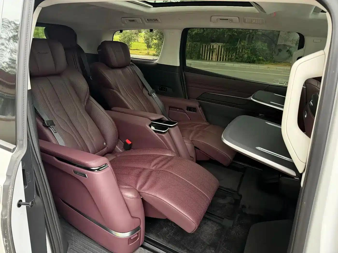 Century 2023 2.0T Six-Seat Luxury Edition — миниатюра 19