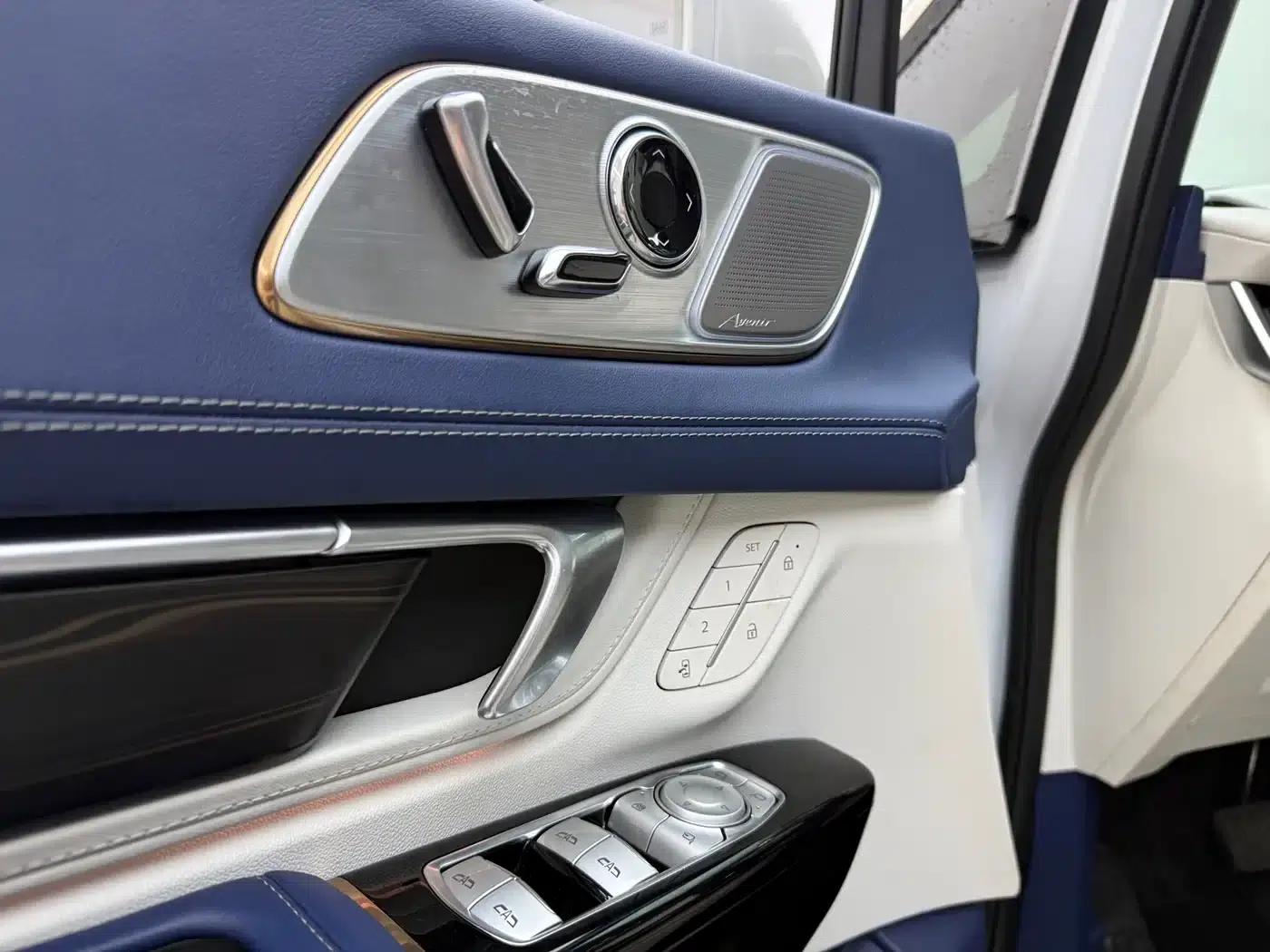 Century 2023 2.0T 7-Seat Luxury Edition — миниатюра 11