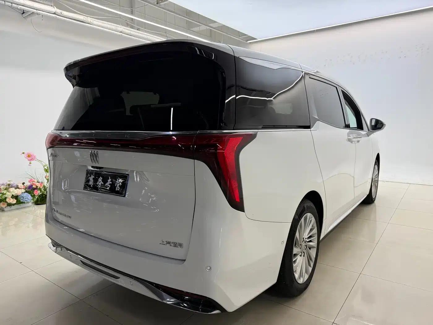 Century 2023 2.0T 7-Seat Luxury Edition — миниатюра 17