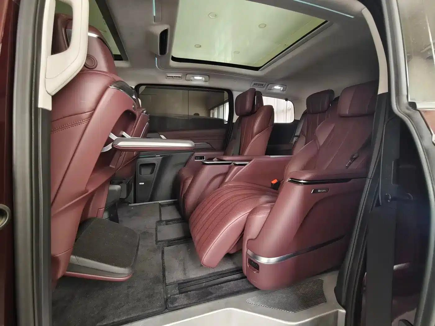 Century 2023 2.0T Six-Seat Luxury Edition — миниатюра 14