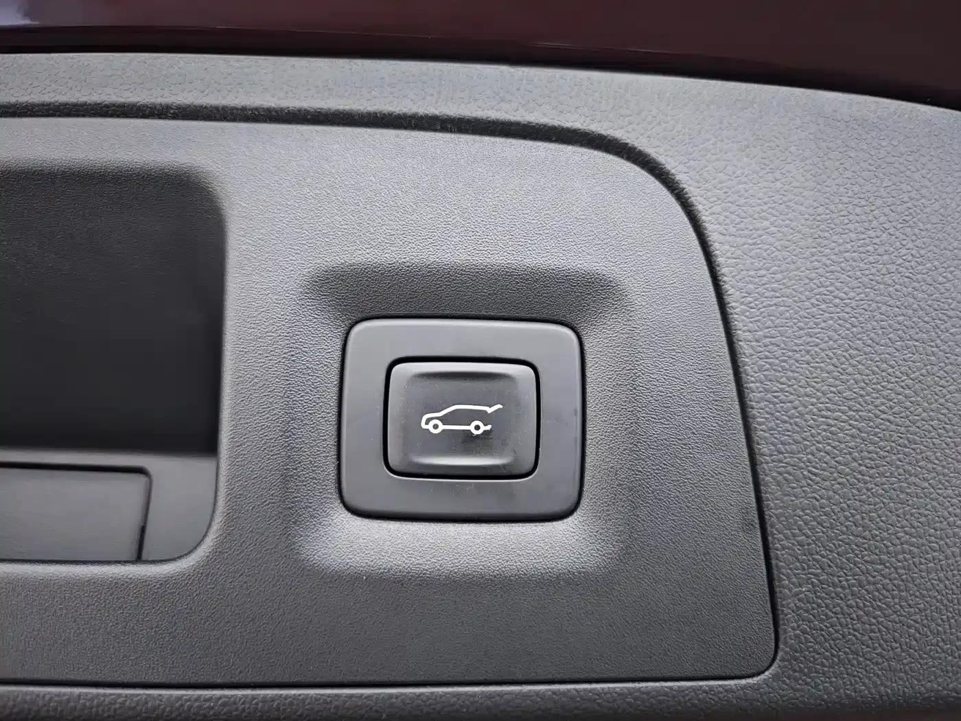 Century 2023 2.0T Six-Seat Luxury Edition — миниатюра 23