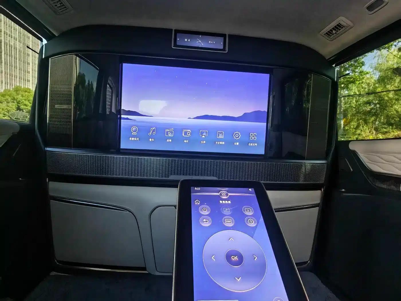 Century 2023 2.0T Four-Seat Private Edition — миниатюра 13