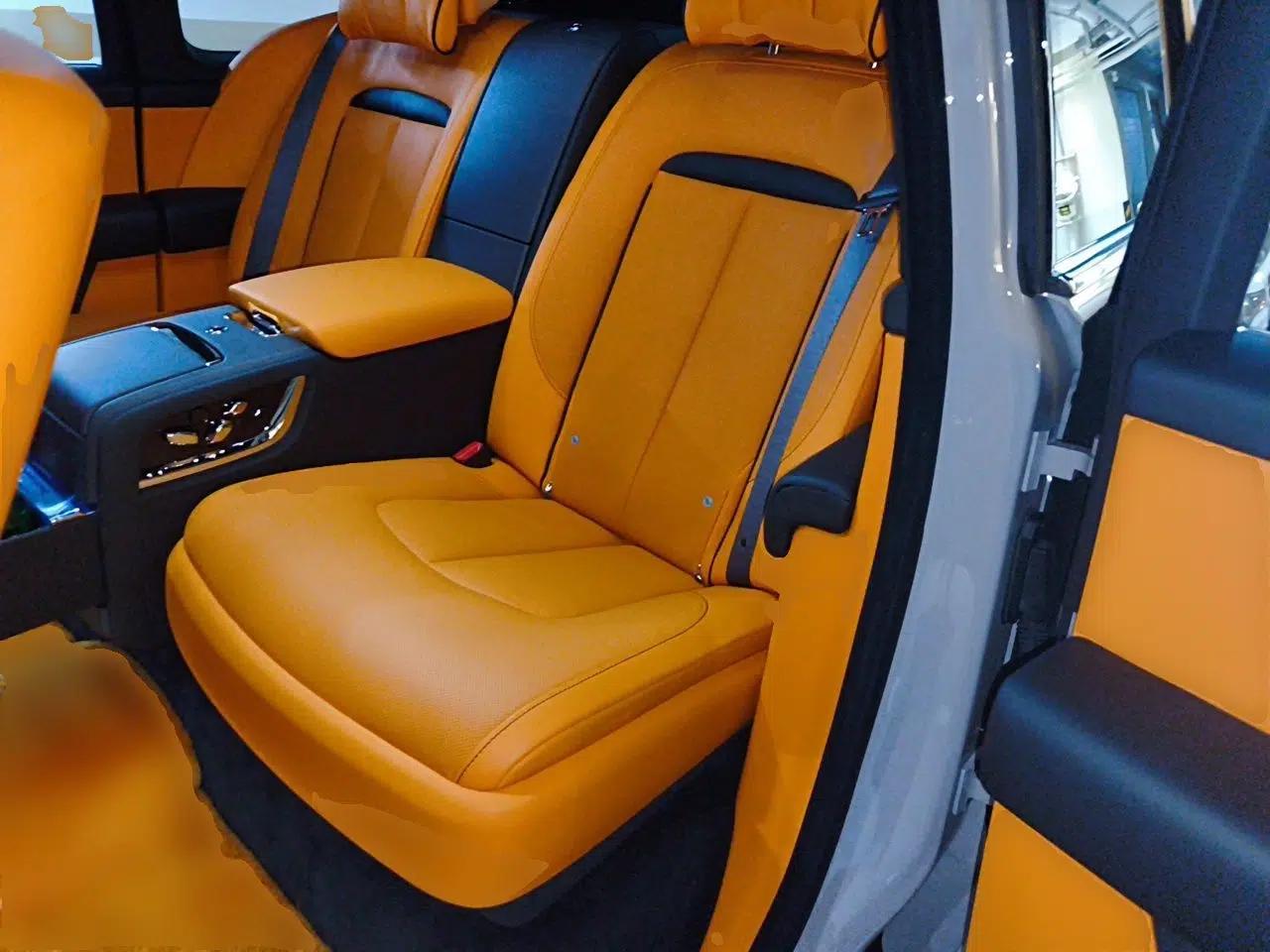 Rolls-Royce Cullinan 2024 Four-Seat Version — миниатюра 17