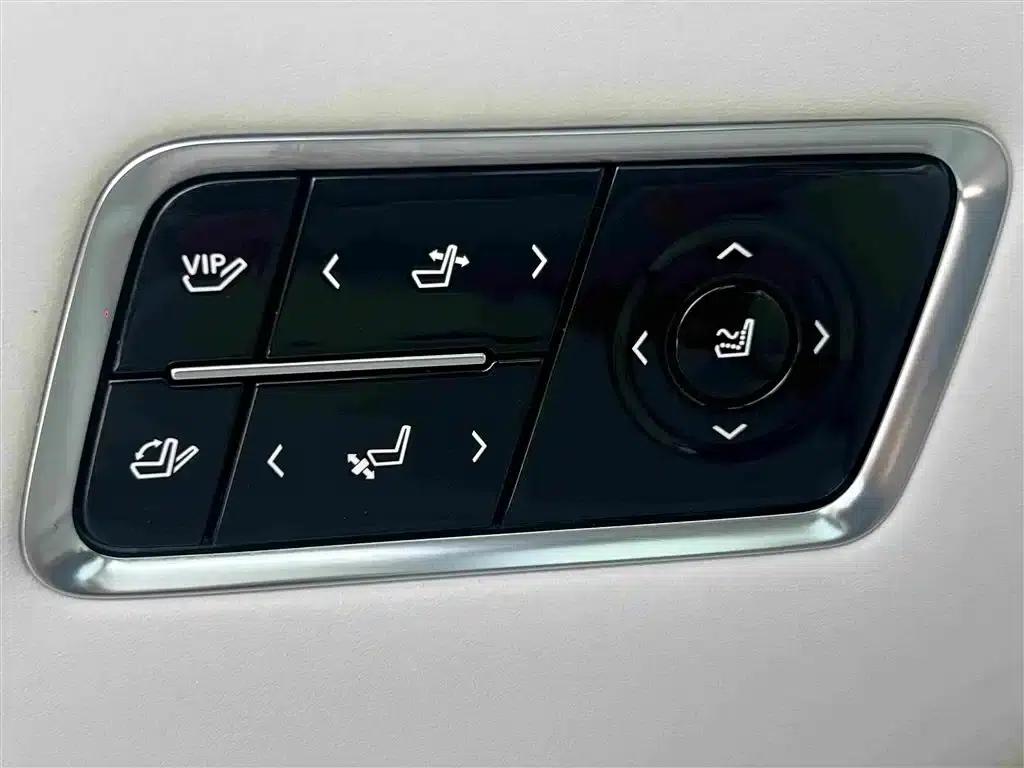 Buick GL8 PHEV 2026 Luxury Edition — миниатюра 13