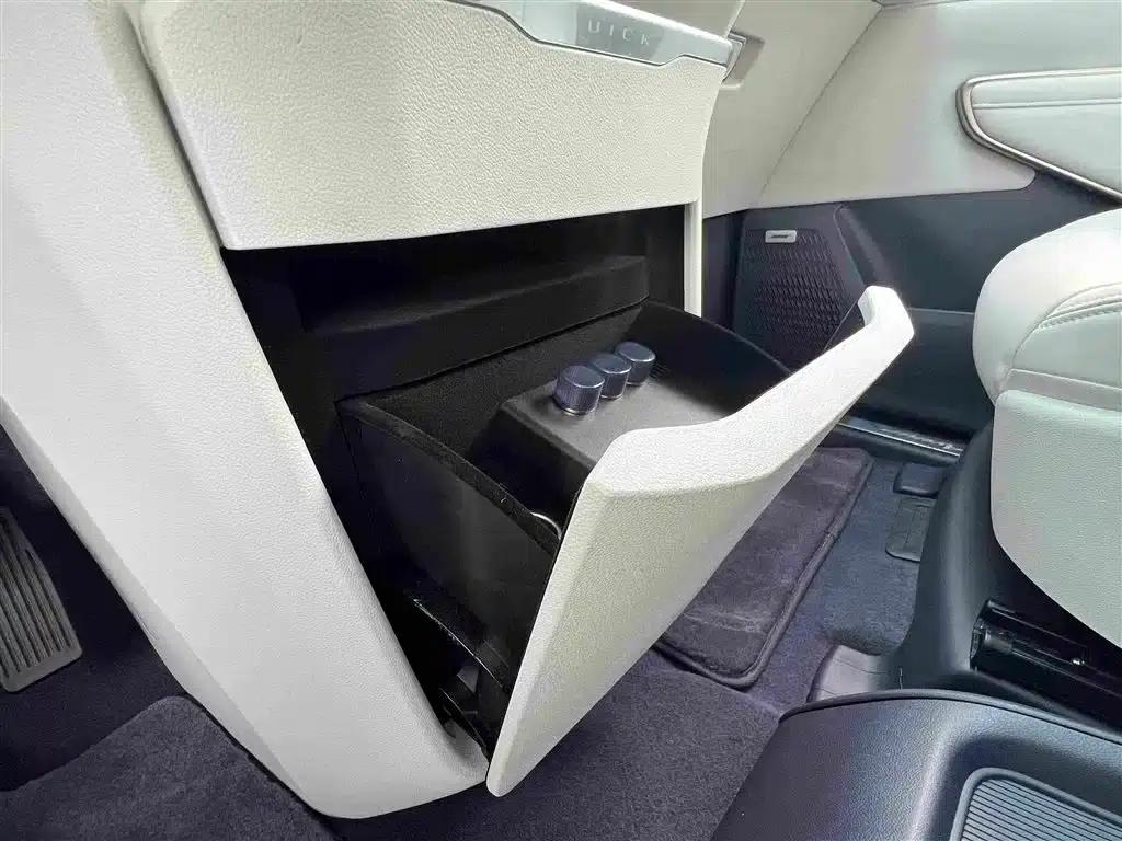 Buick GL8 PHEV 2026 Luxury Edition — миниатюра 25