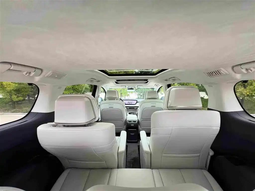 Buick GL8 PHEV 2026 Luxury Edition — миниатюра 32