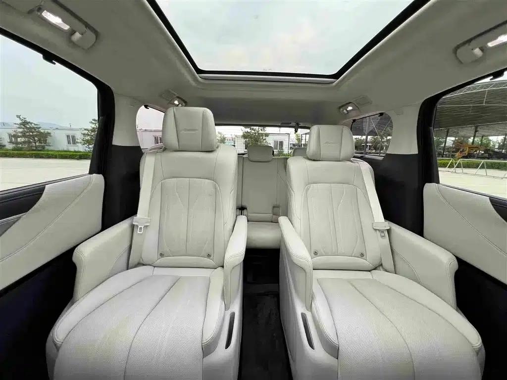 Buick GL8 PHEV 2026 Luxury Edition — миниатюра 34