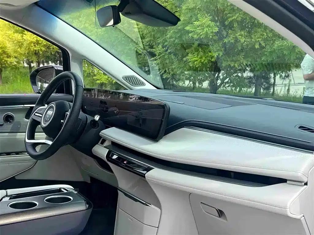 Buick GL8 PHEV 2026 Luxury Edition — миниатюра 10