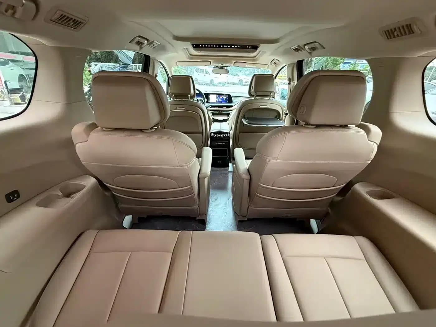 Buick GL8 PHEV 2025 Land Cruiser Premium Edition — миниатюра 12