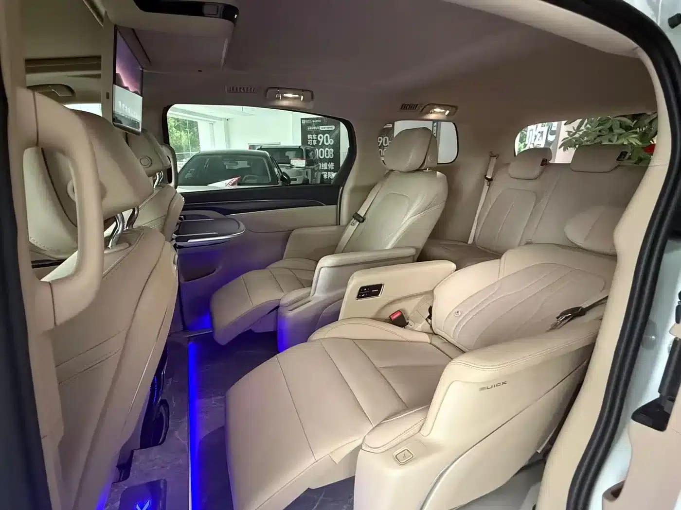 Buick GL8 PHEV 2025 Land Cruiser Premium Edition — миниатюра 14