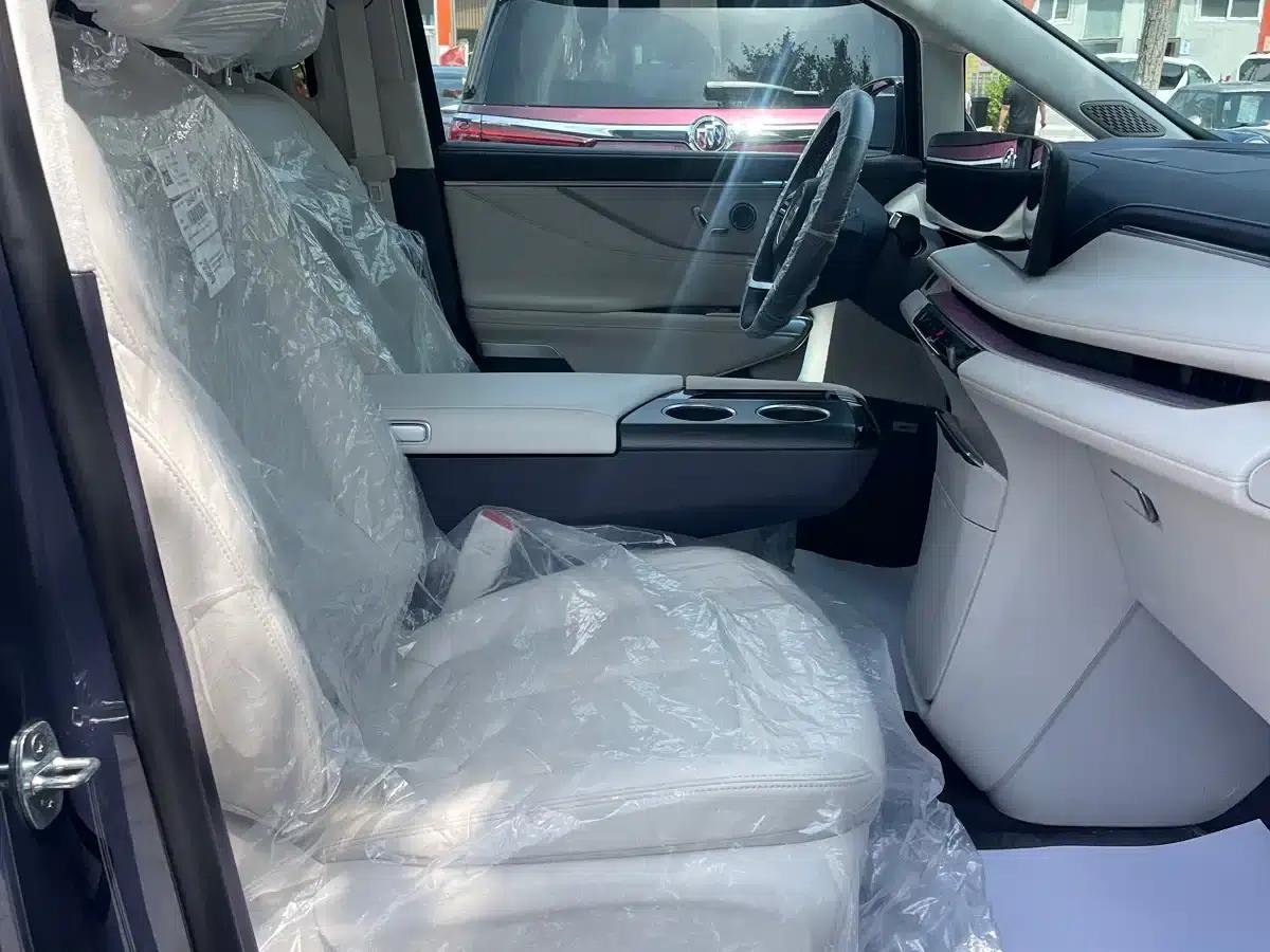 Buick GL8 PHEV 2026 Luxury Edition — миниатюра 14