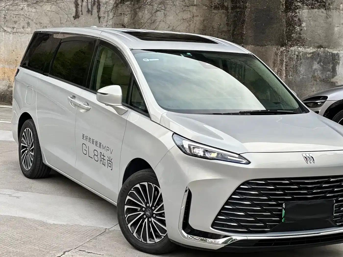 Buick GL8 PHEV 2025 Land Cruiser Premium Edition — миниатюра 4