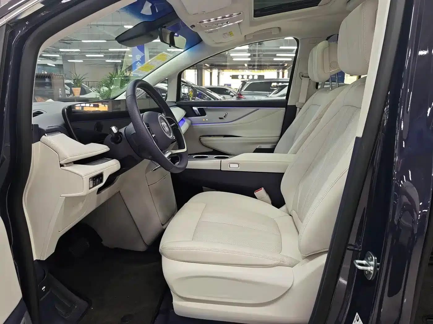 Buick GL8 PHEV 2026 Luxury Edition — миниатюра 5