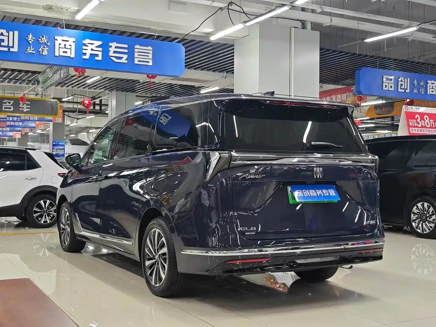 Buick GL8 PHEV 2026 Luxury Edition — миниатюра 9