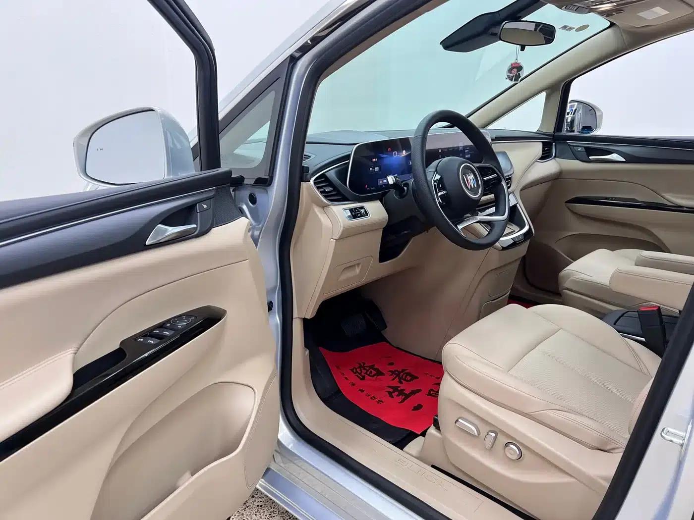 Buick GL8 PHEV 2025 Land Cruiser Premium Edition — миниатюра 13