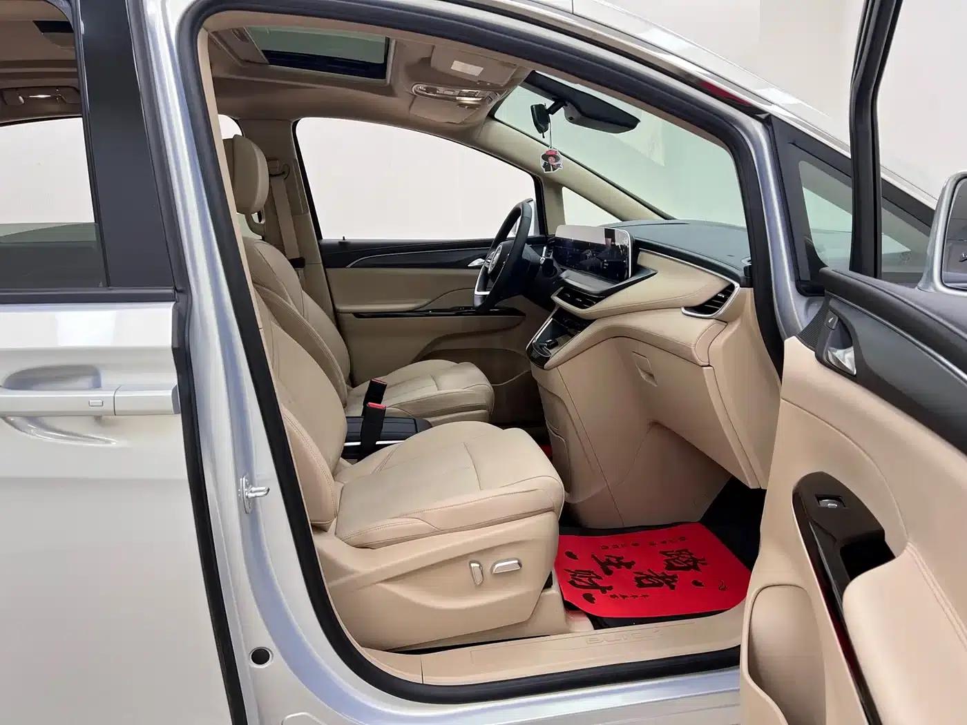 Buick GL8 PHEV 2025 Land Cruiser Premium Edition — миниатюра 30