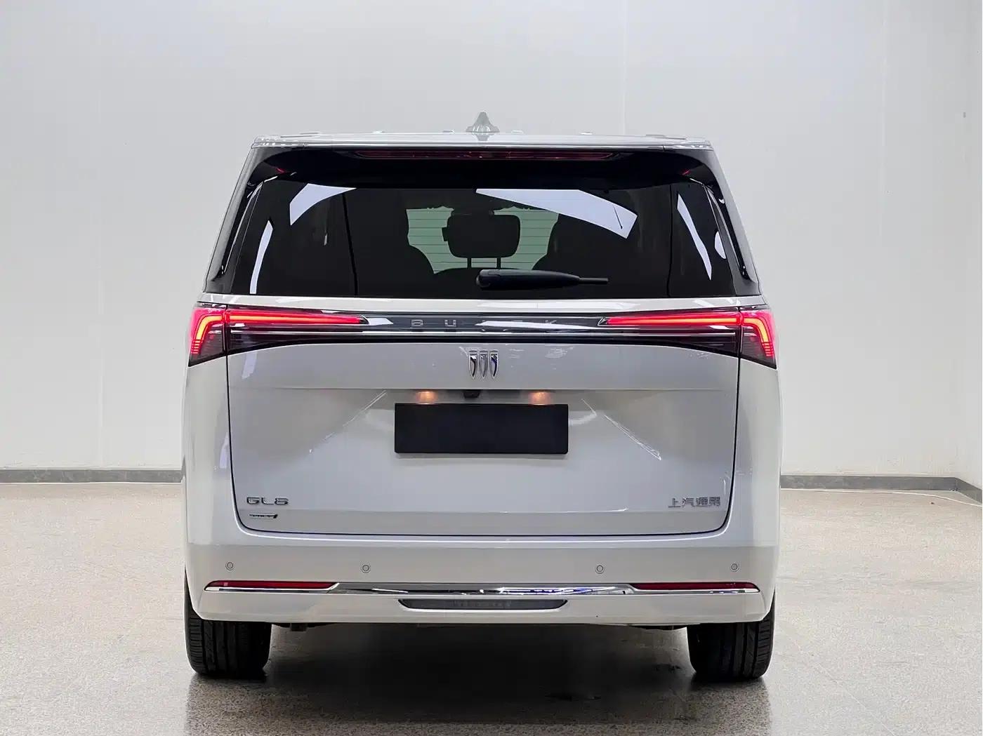 Buick GL8 PHEV 2025 Land Cruiser Premium Edition — миниатюра 6