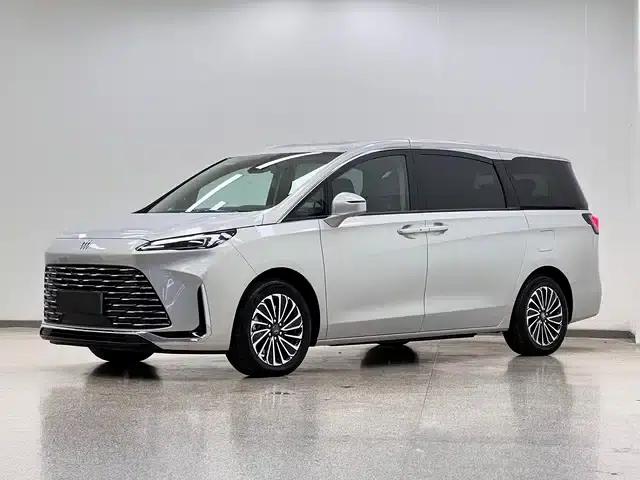 Buick GL8 PHEV 2025 Land Cruiser Premium Edition