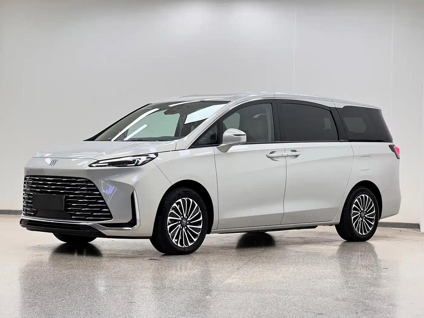 Buick GL8 PHEV 2025 Land Cruiser Premium Edition — миниатюра 1