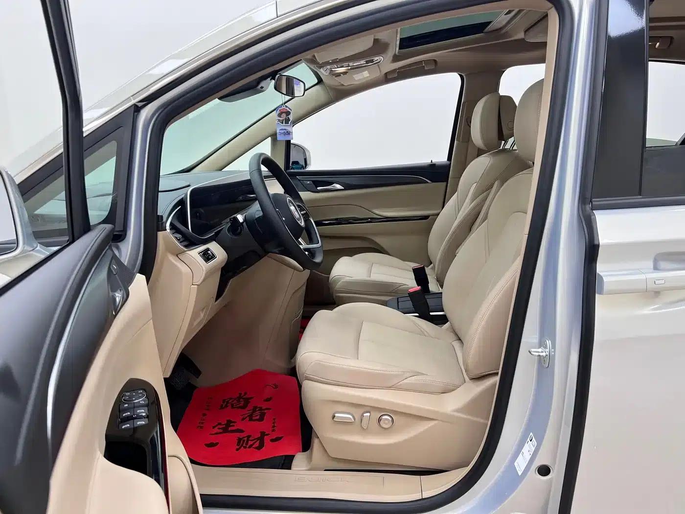Buick GL8 PHEV 2025 Land Cruiser Premium Edition — миниатюра 15