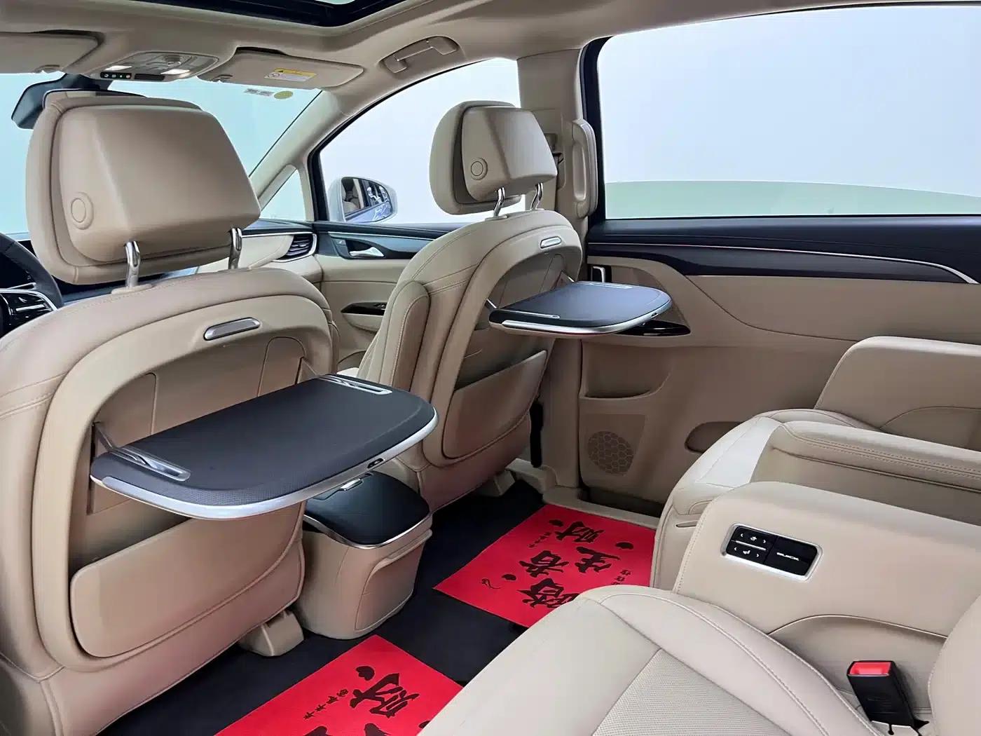 Buick GL8 PHEV 2025 Land Cruiser Premium Edition — миниатюра 17