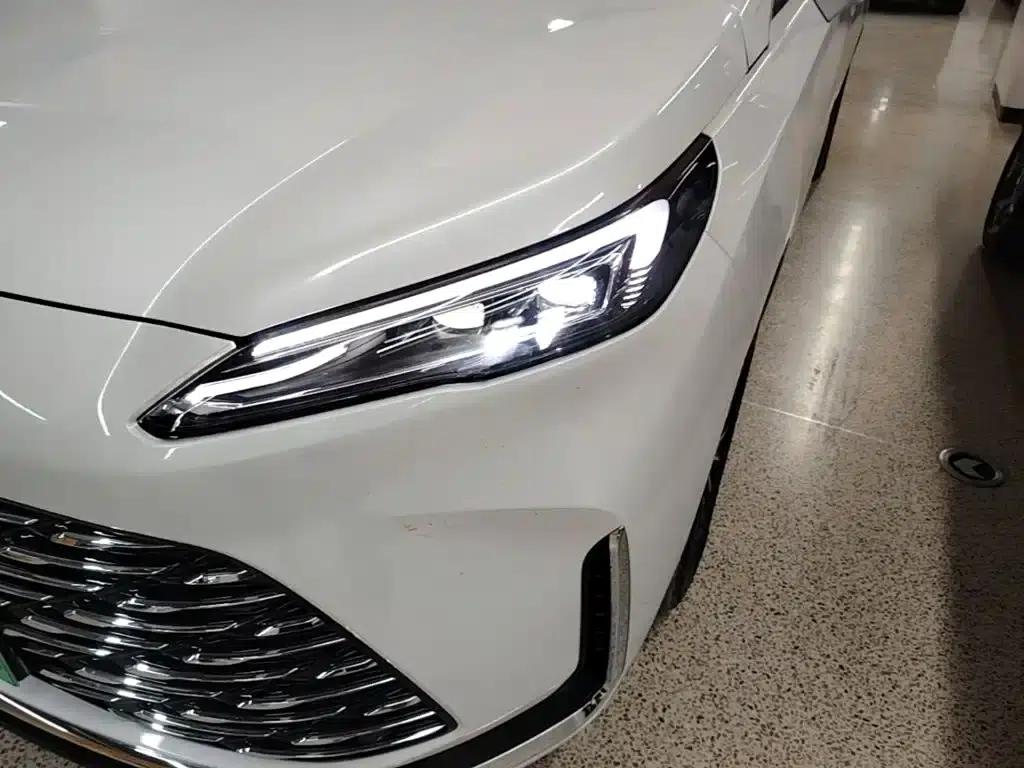 Buick GL8 PHEV 2025 Land Cruiser Premium Edition — миниатюра 24