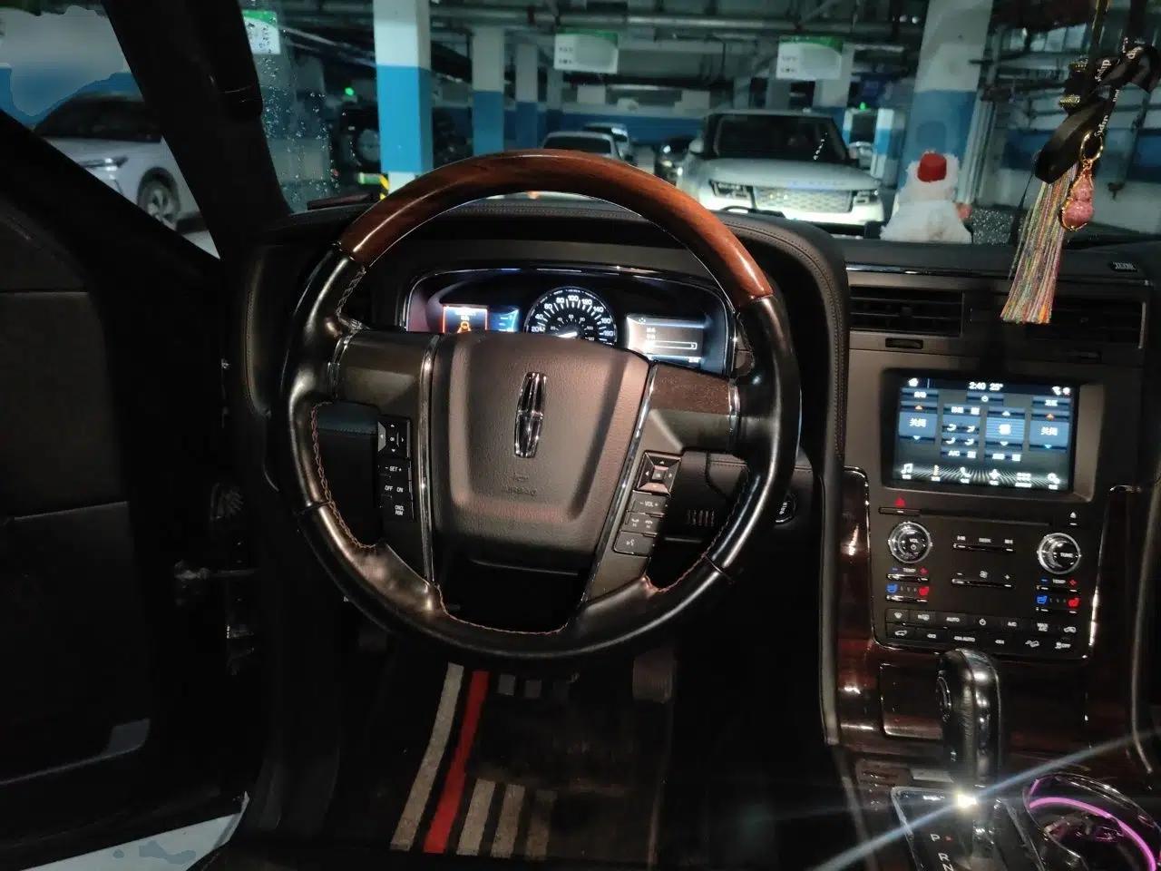 Lincoln Navigator 2017 3.5T AWD — миниатюра 10