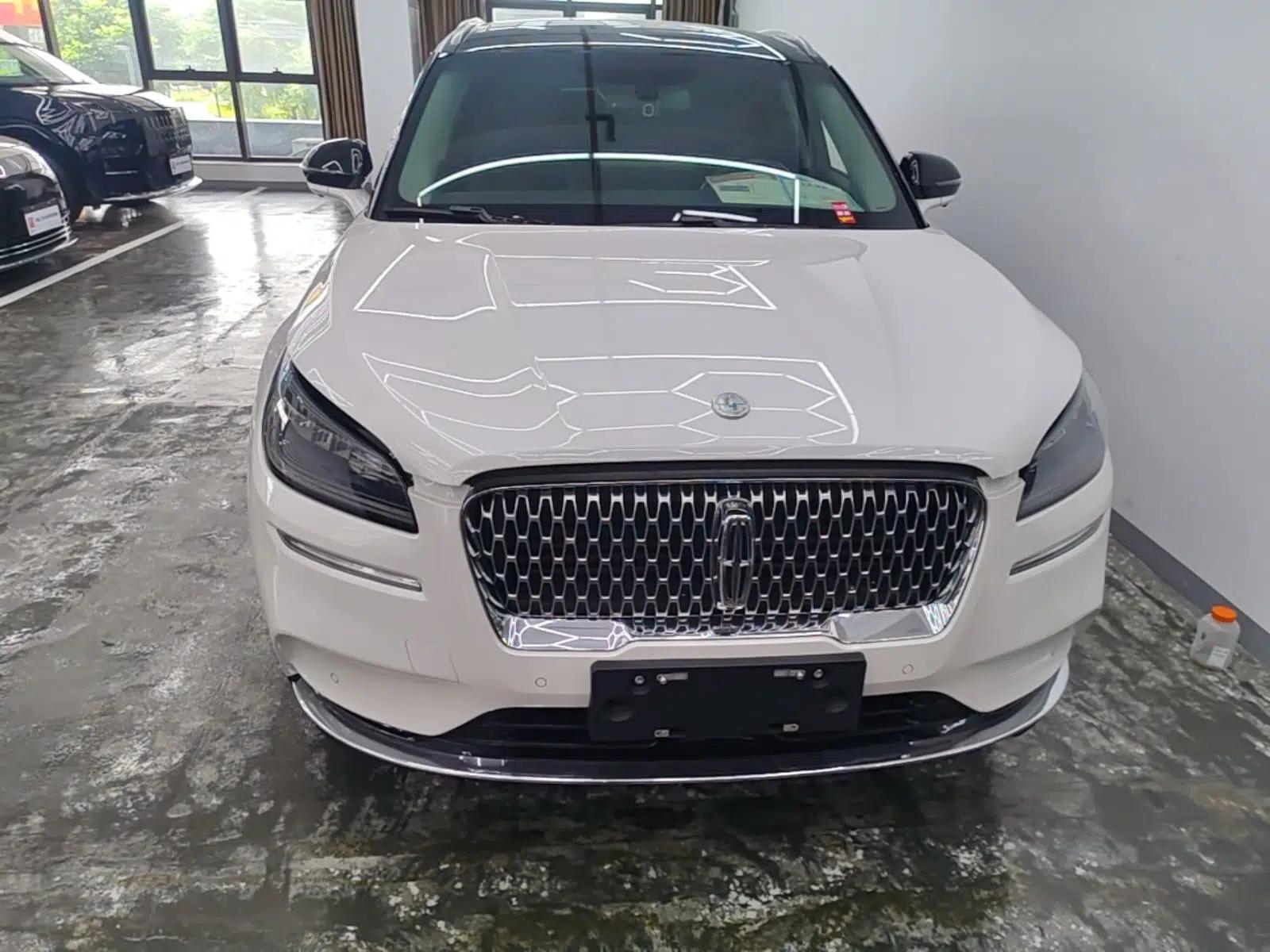 Lincoln Corsair 2022 Revised Version 2.0T Two-Wheel Drive Premium Edition — миниатюра 2