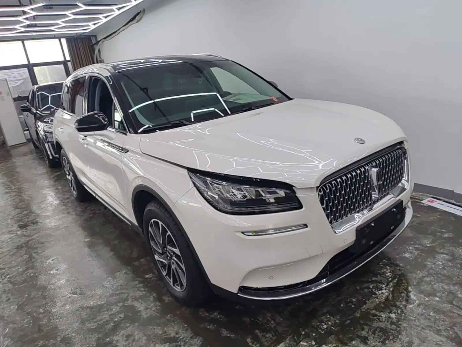 Lincoln Corsair 2022 Revised Version 2.0T Two-Wheel Drive Premium Edition — миниатюра 3