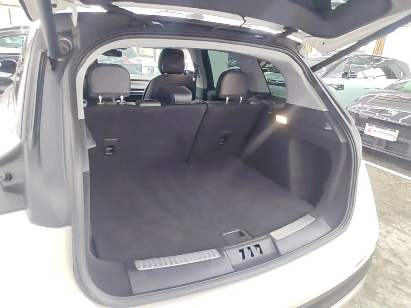 Lincoln Corsair 2022 Revised Version 2.0T Two-Wheel Drive Premium Edition — миниатюра 22