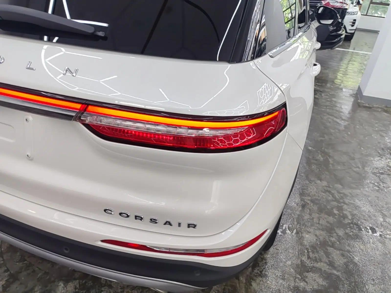 Lincoln Corsair 2022 Revised Version 2.0T Two-Wheel Drive Premium Edition — миниатюра 9