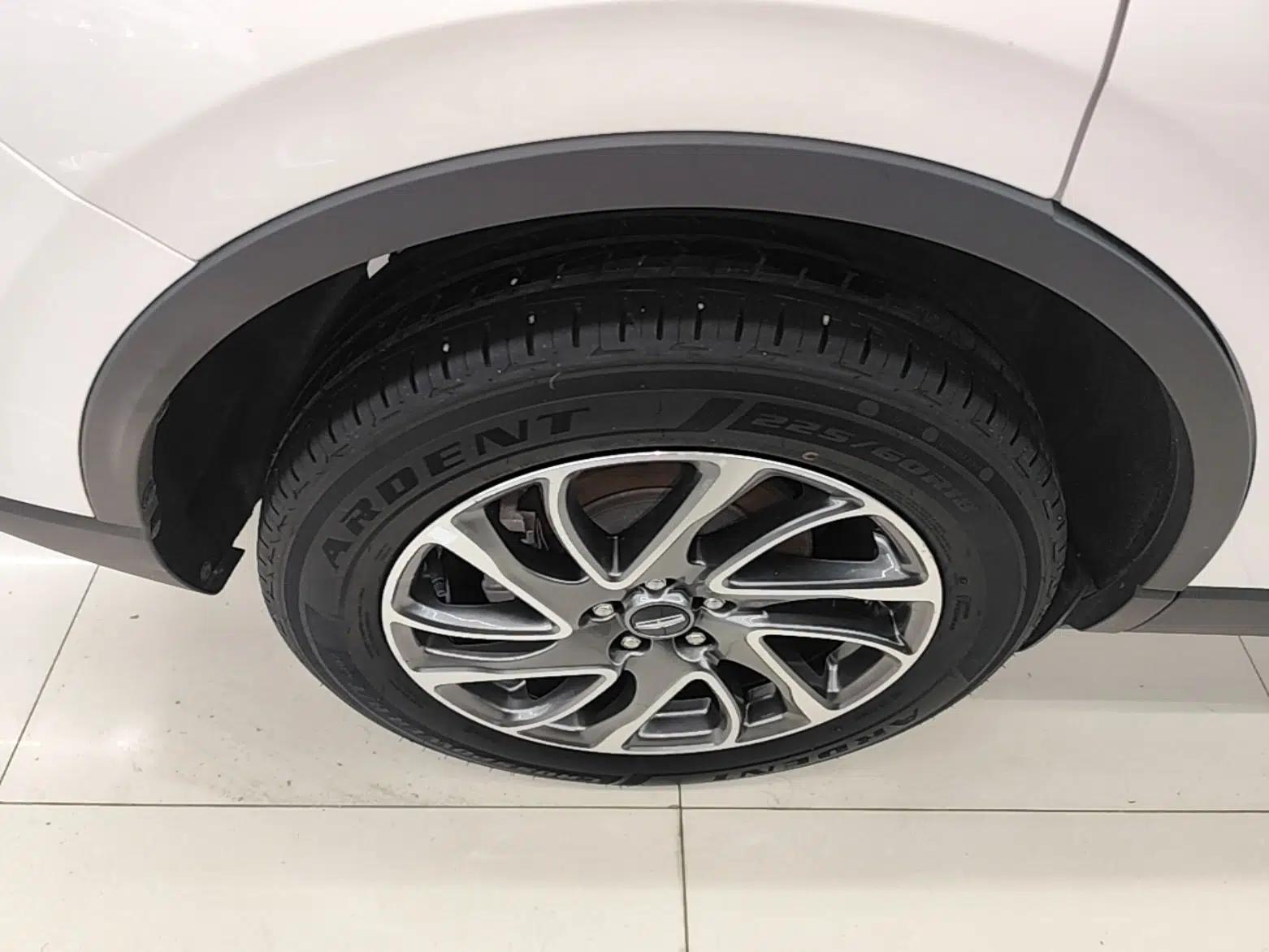 Lincoln Corsair 2021 2.0T Four-Wheel Drive Luxury Edition — миниатюра 11