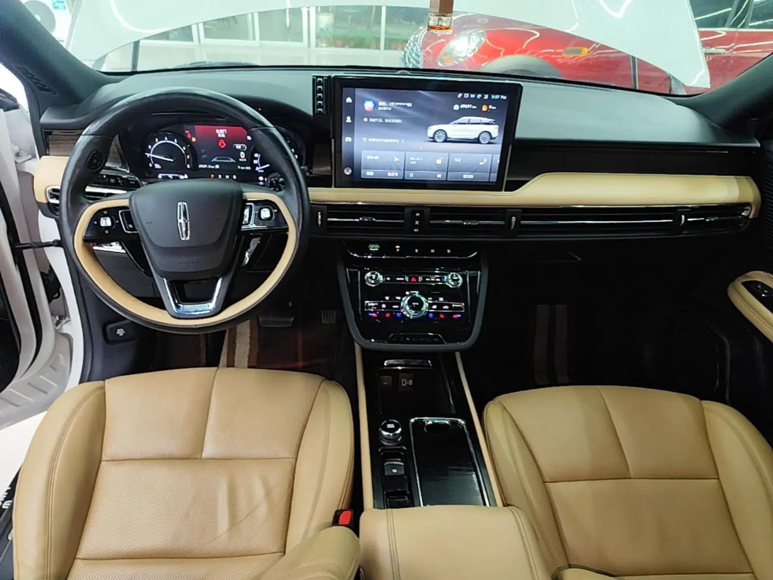 Lincoln Corsair 2021 2.0T Four-Wheel Drive Luxury Edition — миниатюра 12