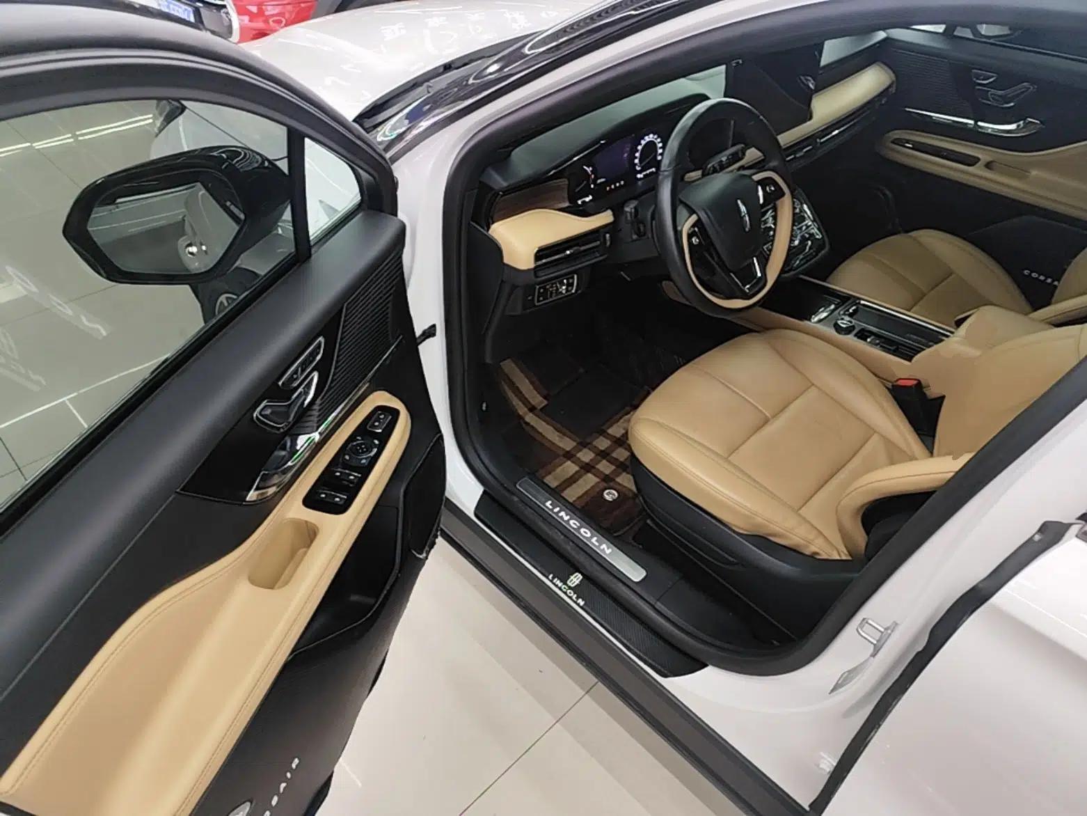 Lincoln Corsair 2021 2.0T Four-Wheel Drive Luxury Edition — миниатюра 18